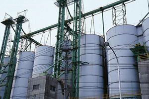 ローリングタワーを使いたいならレンタルが安い