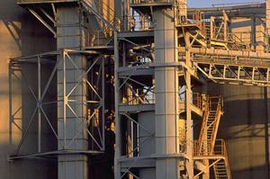 用途に合うフォークリフトをレンタルで！